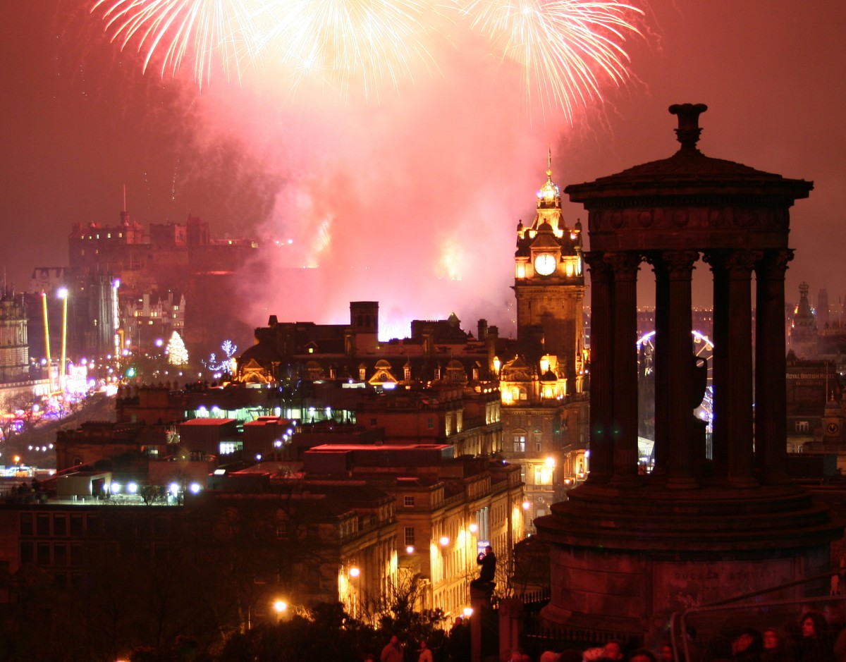 Homanay Edinburgh Fireworks Celebration